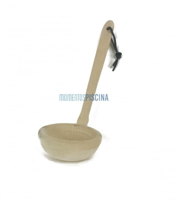 Cucharón de madera para sauna